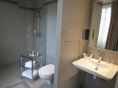 Habitación Privilege - 1 cama doble del hotel Mercure Paris Opéra Faubourg Montmartre. Foto 9