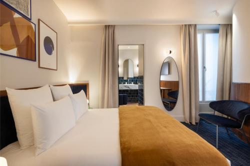 Habitación Doble Superior del hotel Cristal Champs-Elysées. Foto 12