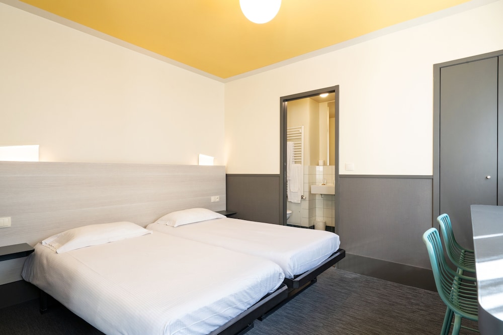 Habitación Premium con 2 camas individuales del hotel Fiap -. Foto 1