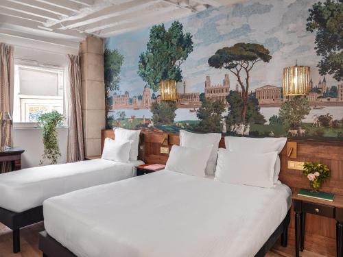 Habitación Triple Clásica del hotel De Senlis. Foto 3