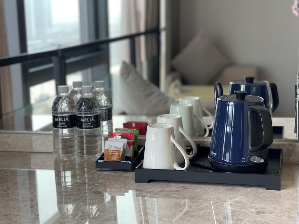 Habitación Doble con Dos Camas Meliá con Vistas a la Ciudad del hotel Melia Jinan. Foto 5