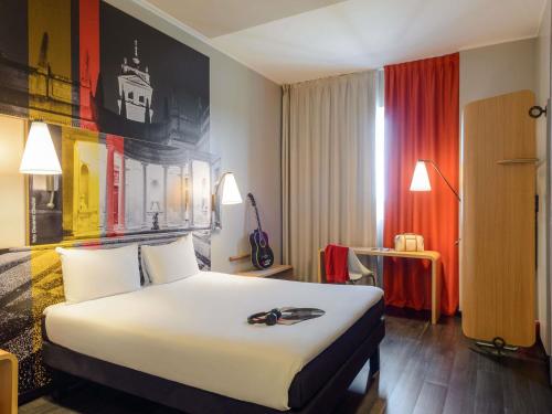 Habitación Estándar con 1 cama doble del hotel Ibis Milano Fiera