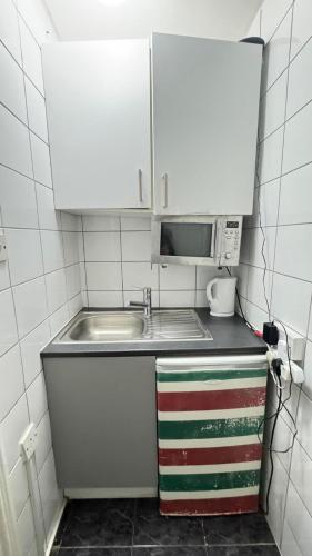 Habitación Familiar con baño privado del hotel Anwar House. Foto 29