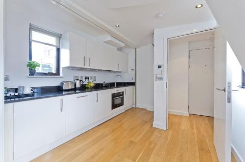 Apartamento Ático del hotel Red Lion Court By City2stay