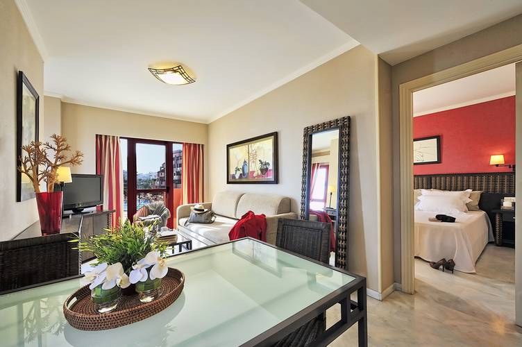 Suite del hotel Holiday World Village. Foto 3