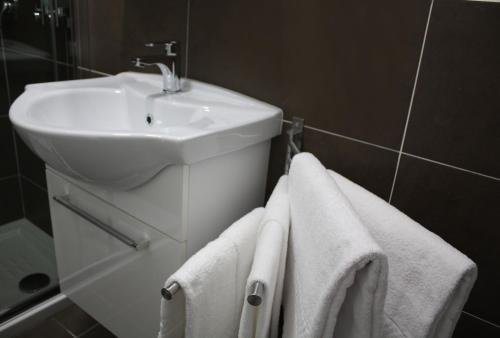 Apartamento estandar del hotel Roma Resort Colosseum. Foto 19