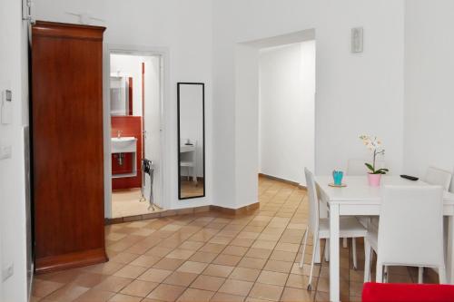 Apartamento estandar del hotel Roma Resort Colosseum. Foto 28