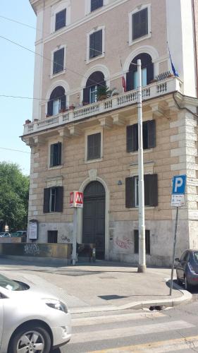 Apartamento estandar del hotel Roma Resort Colosseum. Foto 37