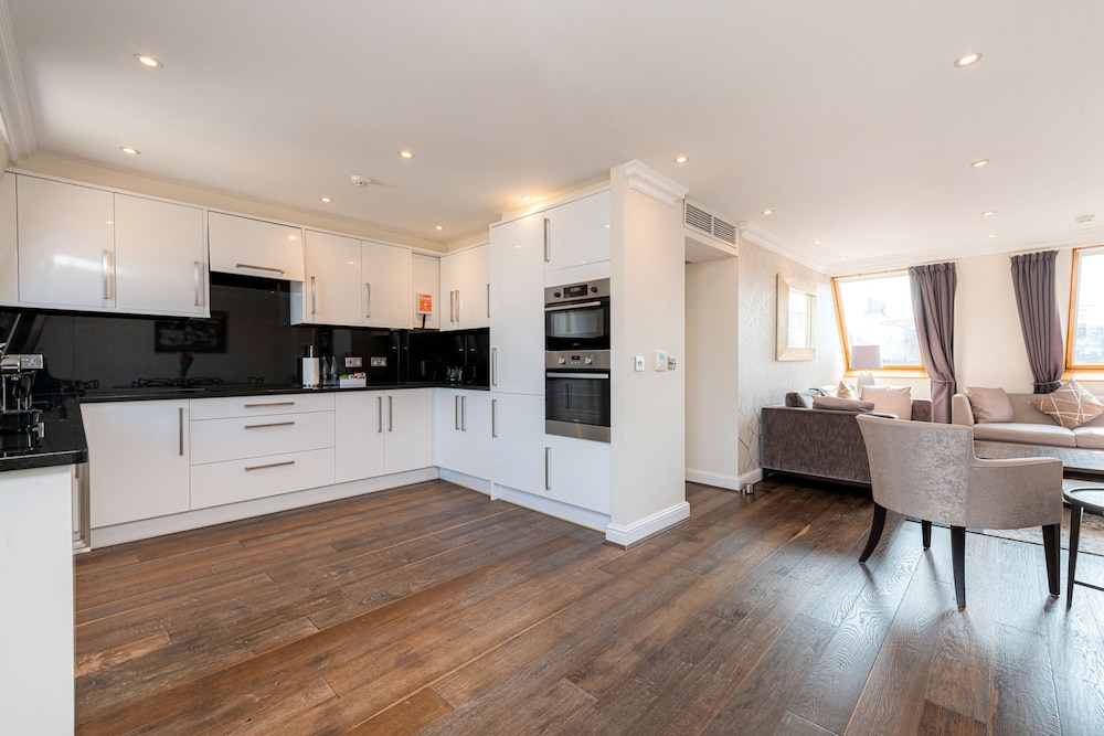 Three Bedroom Penthouse Apartment del hotel Manson Place. Foto 8