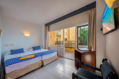 Habitación Familiar del hotel Globales Gardenia. Foto 4
