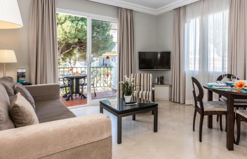Apartamento Superior de 1 dormitorio del hotel Ona Alanda Club Marbella. Foto 1