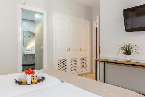 Apartamento Superior de 1 dormitorio del hotel Ona Alanda Club Marbella. Foto 6