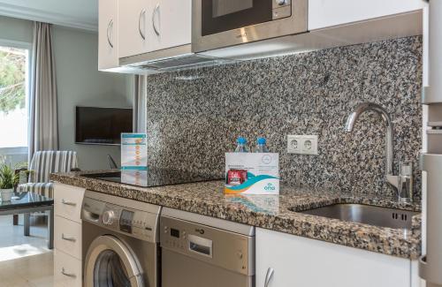 Apartamento Superior de 1 dormitorio del hotel Ona Alanda Club Marbella. Foto 12
