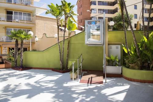 Apartamento - Habitación adaptada para personas con discapacidad del hotel Ecuador Park. Foto 2