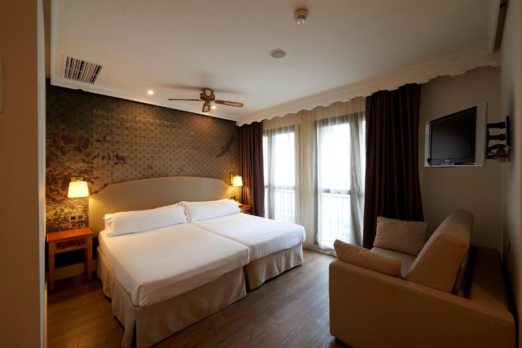 Habitación doble del hotel Fenix Torremolinos -Adults Only Recommended. Foto 1