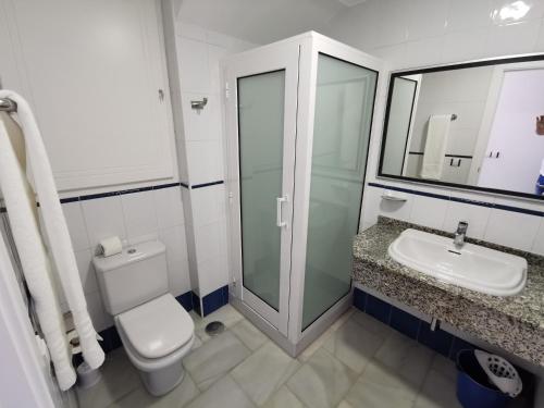 Apartamento con vistas a la piscina del hotel Igramar Morrojable - Adults Only. Foto 22