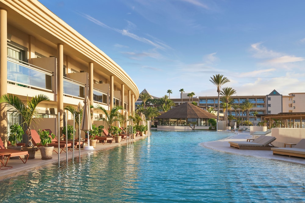 Doble Sharing Pool Vista Mar Lateral del hotel Iberostar Selection Fuerteventura Palace. Foto 3