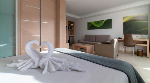 Suite Junior con vistas al mar del hotel Marina Elite