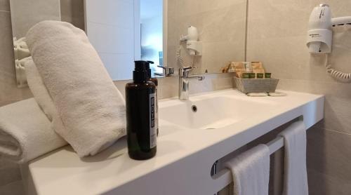 Apartamento de 1 dormitorio del hotel Marina Elite. Foto 1