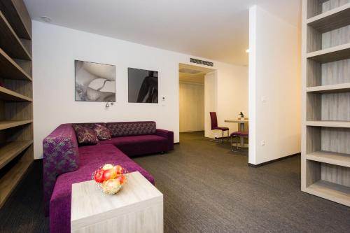 Habitación Triple del hotel Meksiko. Foto 1