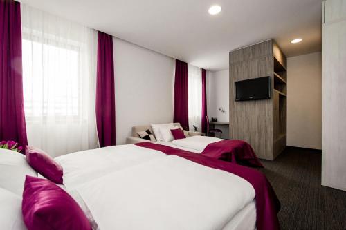 Habitación Triple del hotel Meksiko. Foto 2