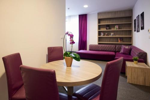 Suite Business del hotel Meksiko. Foto 2