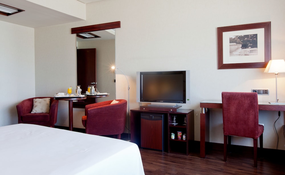 Estándar con cama supletoria del hotel Andalucia Center. Foto 3