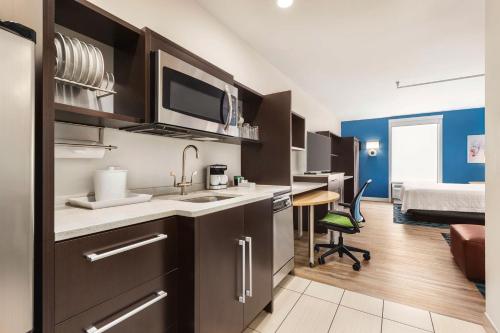 Suite Deluxe con cama extragrande para no fumadores del hotel Home2 Suites By Hilton Ny Long Island City/manhattan View. Foto 2