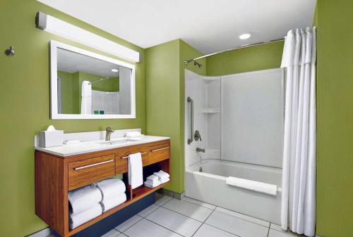 Estudio Deluxe con 2 camas dobles - no fumadores del hotel Home2 Suites By Hilton Rochester Henrietta, Ny. Foto 1