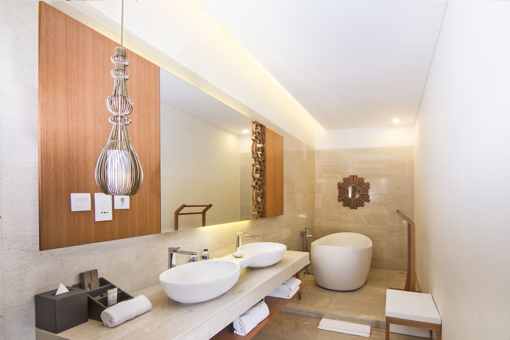 Suite, 2 habitaciones del hotel Merusaka Nusa Dua. Foto 9