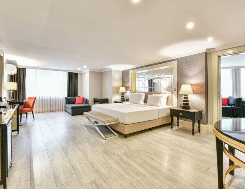 Habitación familiar Vista ciudad Con Vistas 2 Camas individuales 1 Cama doble del hotel Mercure Istanbul Bomonti