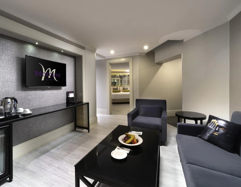 Suite Vista ciudad Business Con Vistas 1 Cama doble del hotel Mercure Istanbul Bomonti. Foto 1