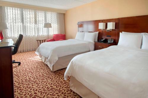 Habitación Doble - 2 camas dobles del hotel Long Island Marriott