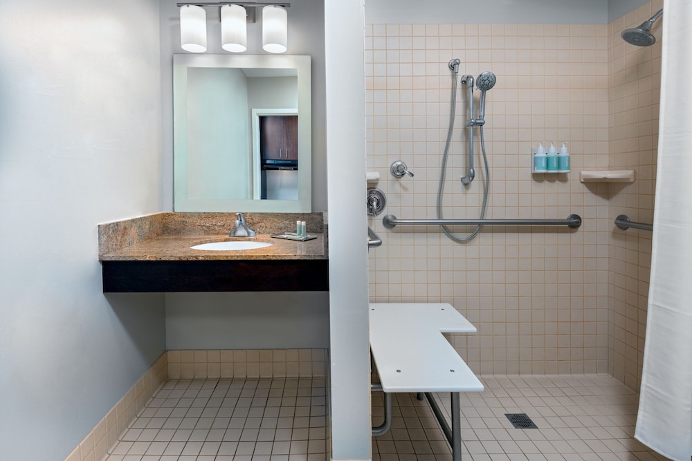 Suite estudio, 1 cama de matrimonio grande del hotel Towneplace Suites Buffalo Airport. Foto 8