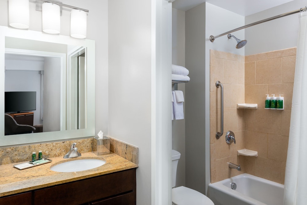 Suite, 2 habitaciones del hotel Towneplace Suites Buffalo Airport. Foto 7