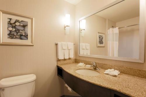 Habitación con 2 camas grandes - No fumadores del hotel Hilton Garden Inn Nanuet. Foto 1