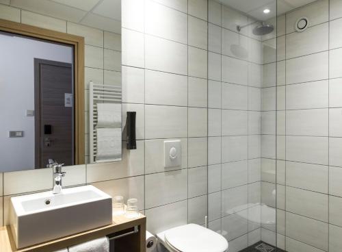 Habitación Doble Económica - 2 camas del hotel Storm Hotel By Keahotels. Foto 4