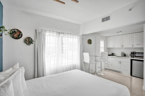 Suite Superior de 1 dormitorio con cocina del hotel Belleza. Foto 7