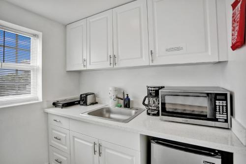 Suite Superior de 1 dormitorio con cocina del hotel Belleza. Foto 8