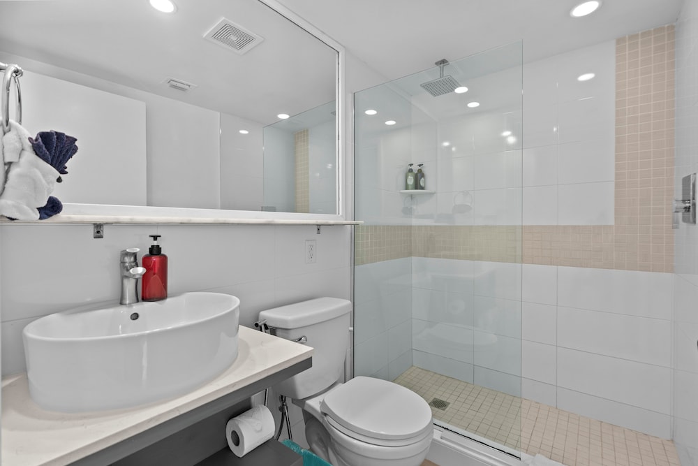 Suite Premium Doble de 1 dormitorio del hotel Belleza. Foto 13