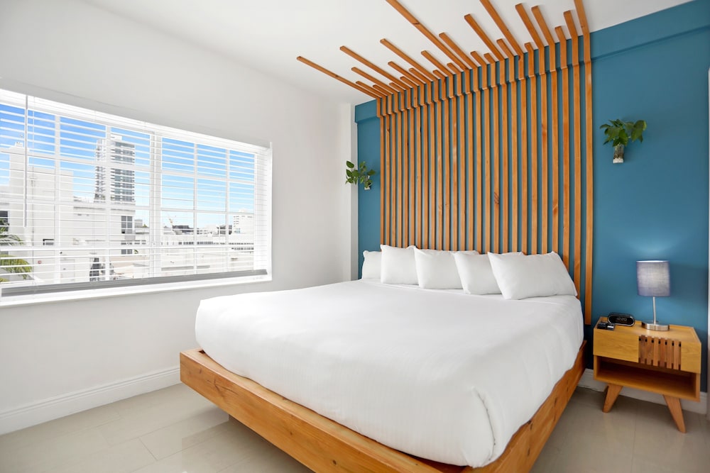 Suite Grupal de 3 dormitorios y 2 baños del hotel Belleza. Foto 6