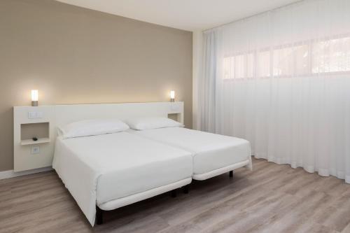 Suite de 1 dormitorio con vistas al mar del hotel La Palma Affiliated by Meliá. Foto 3