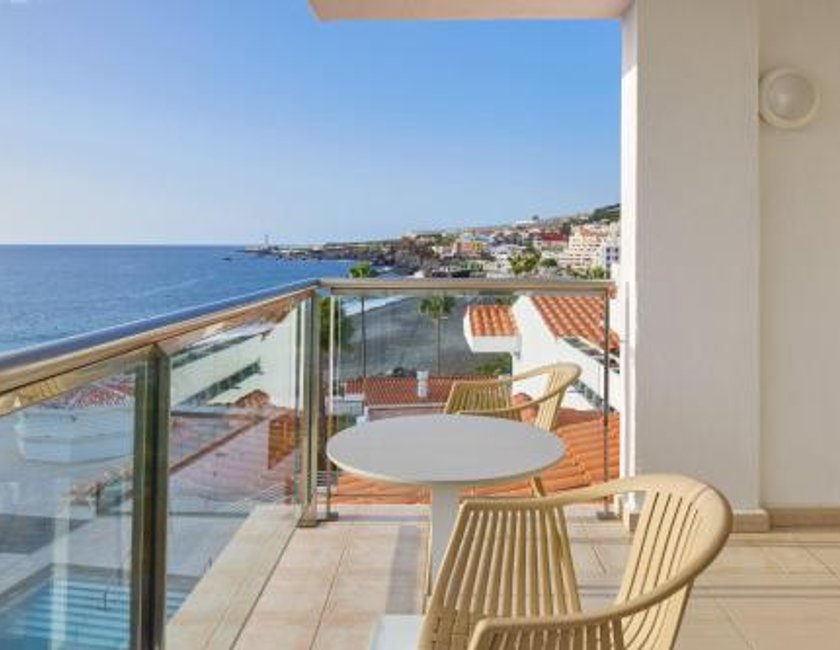 Apartamento con vistas laterales al mar del hotel La Palma Affiliated by Meliá. Foto 2