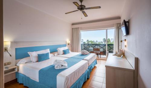 Habitación Familiar Superior del hotel BLUESEA Costa Bastián