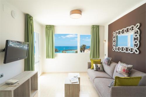 Apartamento de 1 dormitorio con vistas al mar del hotel Galeón Playa By Seasense Hotels