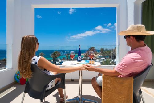 Apartamento de 1 dormitorio con vistas al mar del hotel Galeón Playa By Seasense Hotels. Foto 3