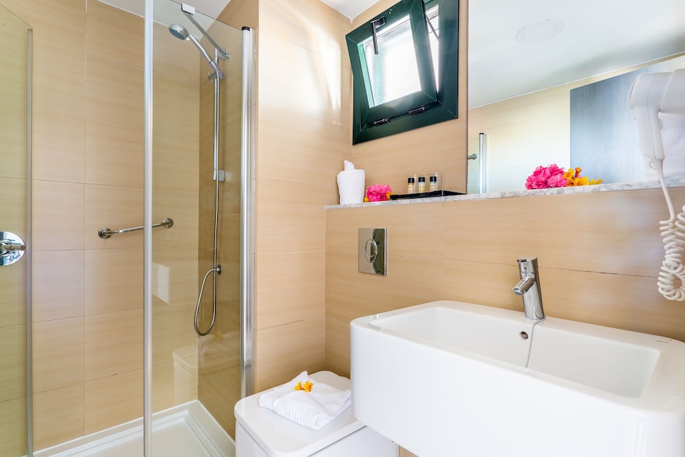 Apartamento Vista Jardín 1 habitación Sofá Cama incluido 2 Camas individuales kitchenette Normal del hotel Bluebay Lanzarote - All Inclusive. Foto 5