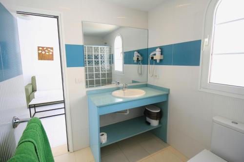 Apartamento - 1 Dormitorio con balcón o terraza del hotel Corona Mar. Foto 11