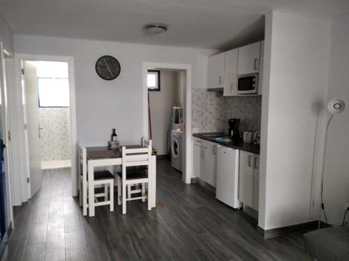 Apartamento Con Cocina Vista ciudad Sofá Cama incluido 1 Cama doble del hotel Aguazul. Foto 4