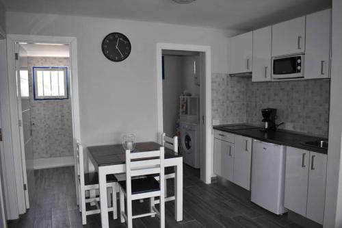 Apartamento Con Cocina Vista ciudad Sofá Cama incluido 1 Cama doble del hotel Aguazul. Foto 13